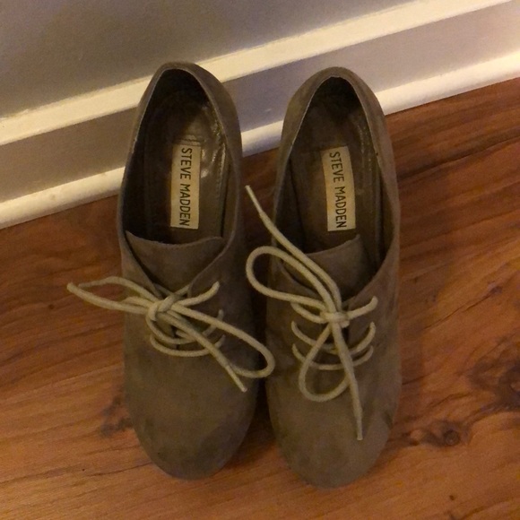 Steve Madden Wedge Booties - Picture 3 of 6